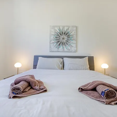 Appartement Stylish 1br With Full Amenities In Swieqi By 360 Estates